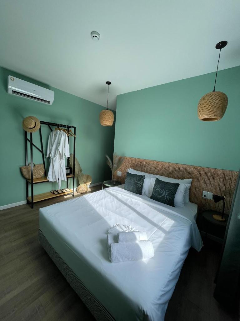 Leaf Hotel Phú Quốc