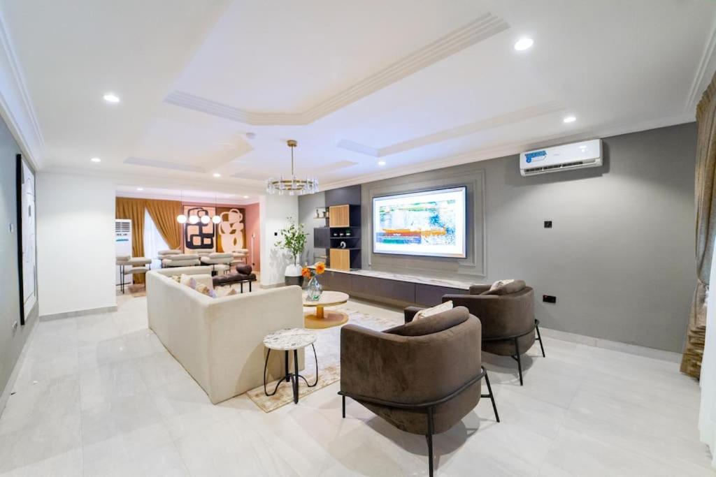 Luxury Condo in Ikoyi (banana Island)