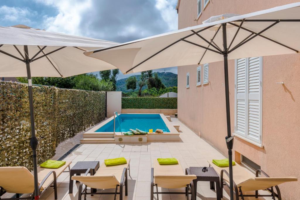 Holiday Home Iva photo 3