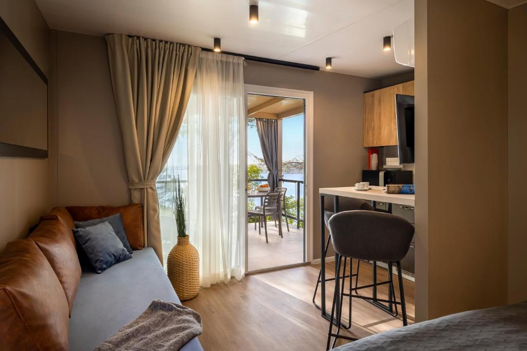 Punto Blu Village in Lanterna Premium Camping Resort photo 4