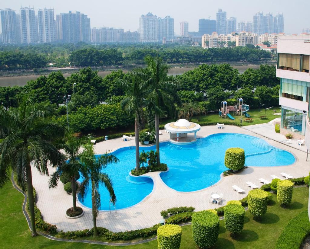 Ramada by Wyndham Pearl Guangzhou-Canton Fair Free Shuttle Bus photo 2