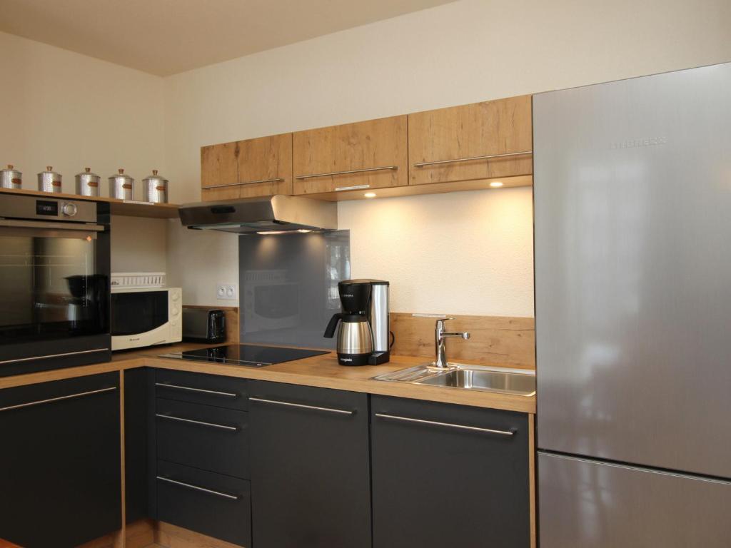 Appartement La Bourboule, 2 pièces, 5 personnes - FR-1-608-56 photo 2