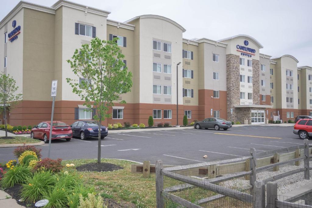 Candlewood Suites Chester - Philadelphia International Airport, an IHG Hotel image