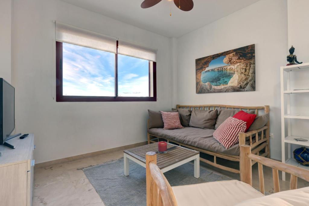 Beautiful penthouse with sea views photo 4