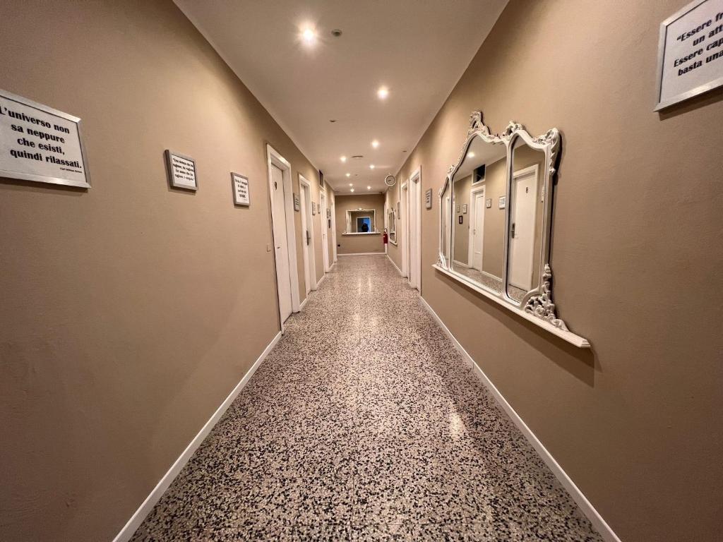 Hotel Saratoga photo 2