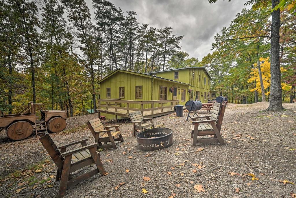 Cheyenne Ranch Apt with 50 Acres by Raystown Lake photo 1