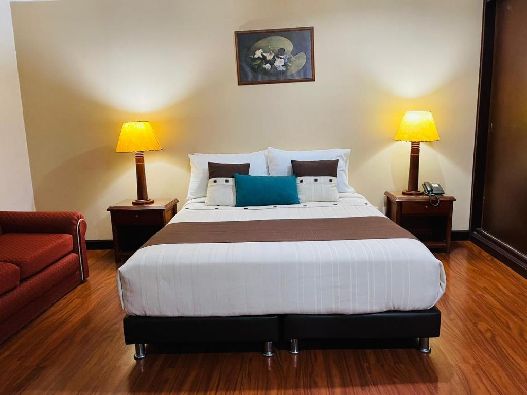Hotel La Sabana photo 1