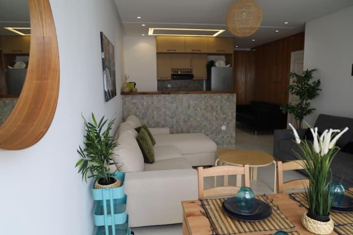 appartement de luxe front mer à DAR BOUAAZA photo 2