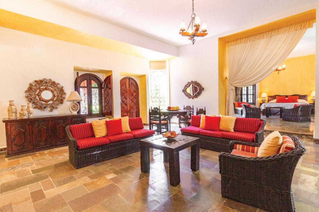 Hotel Racquet Cuernavaca photo 2