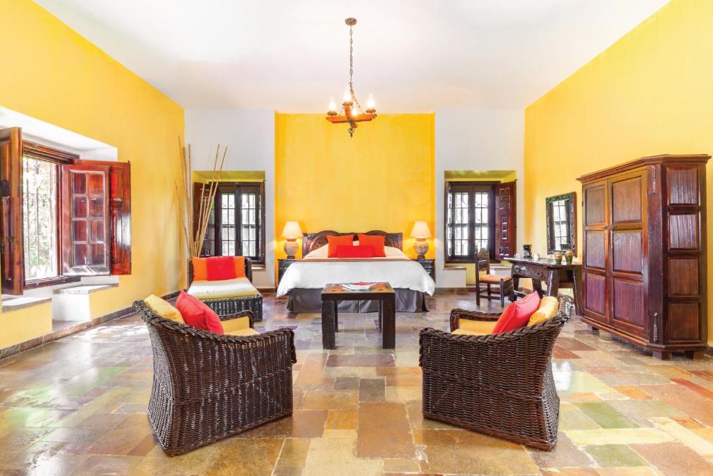 Hotel Racquet Cuernavaca photo 4