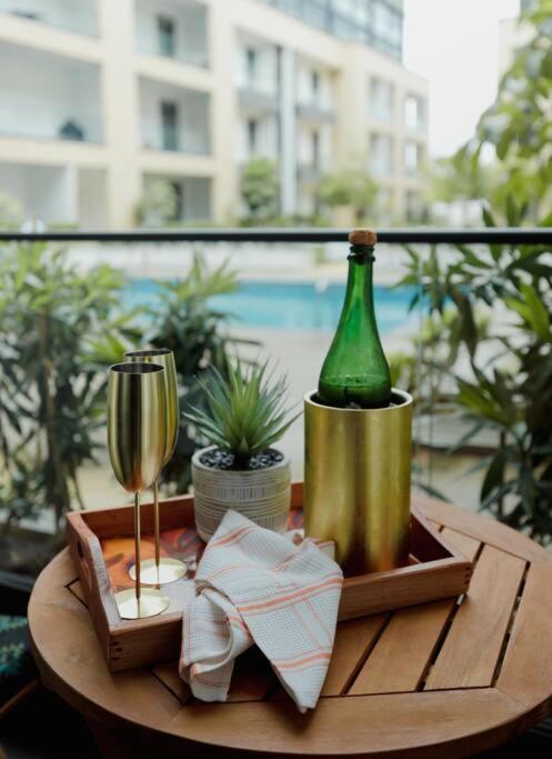 Enjoy Luxury Studio w/Pool @Embassy Gardens photo 1