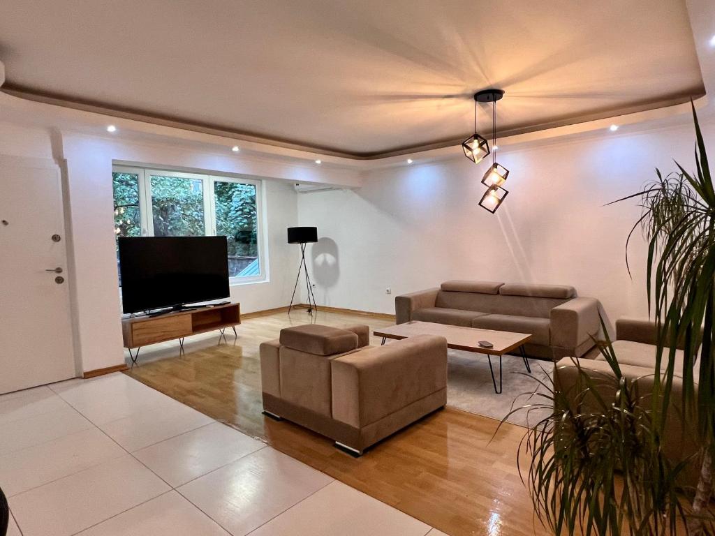 Luxury villa in Skopje photo 1