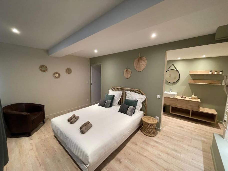 Suite cosy au cœur de Vinzelles proche Mâcon Tout équipé avec salon d'extérieur photo 3