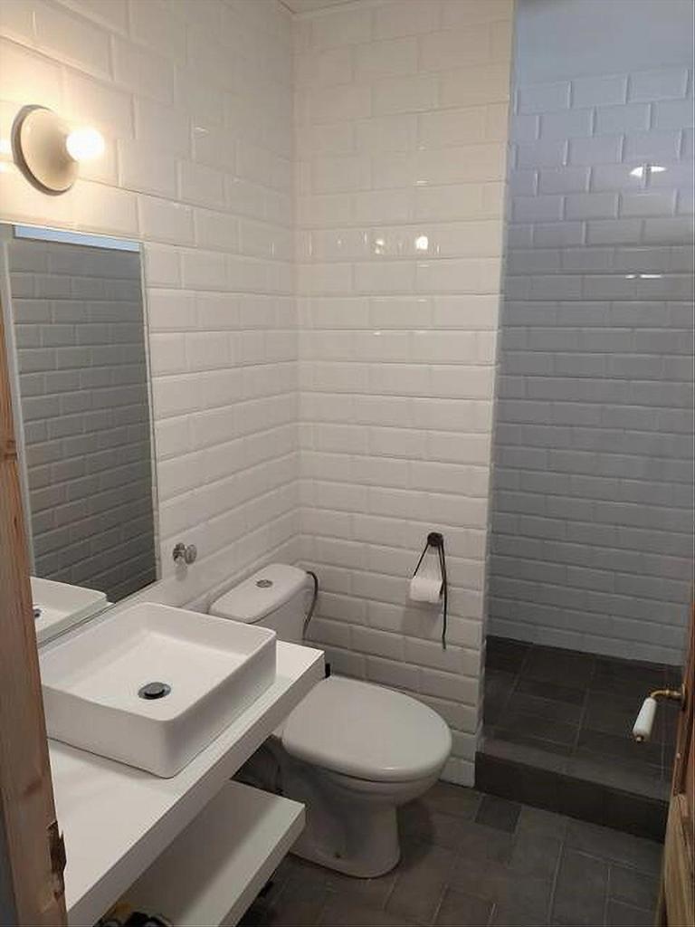 Apartamento de diseño cerca de tren, playa y BCN photo 1