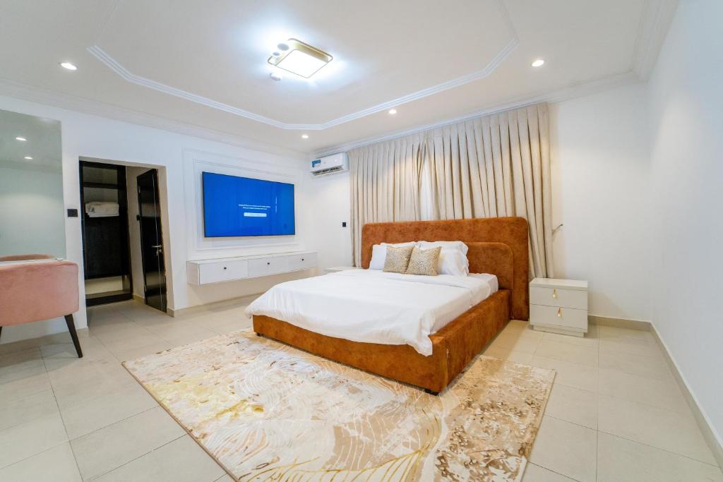 Luxury Condo in Ikoyi (banana Island) photo 1