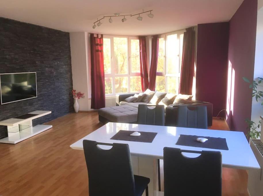 4 Zimmer Wohnung mit 6 Betten nahe Hamburg photo 2