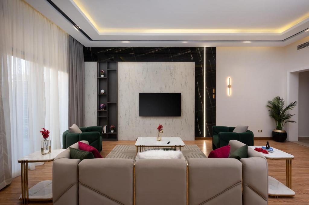Kattameya dunes 4 master bedrooms villa photo 1