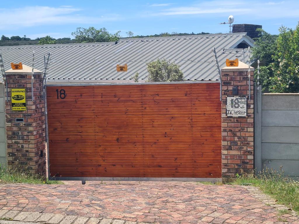 Cottage on Ilchester photo 4