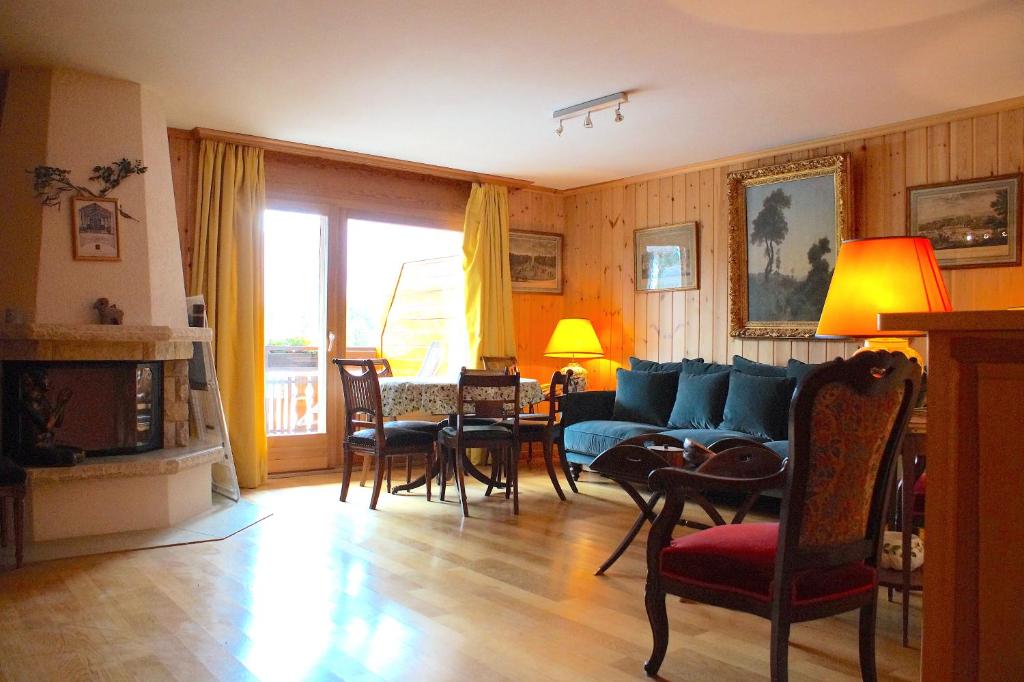 Spacious for up to 5 guests by Golf Course, Belfry photo 4