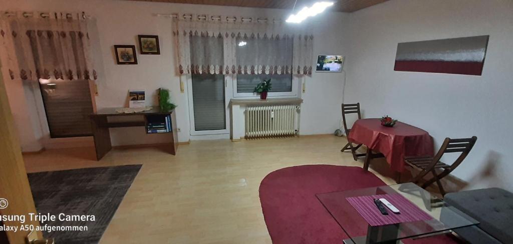 Schön und bequem Wohnung photo 4