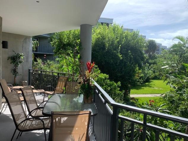 Beautifully Renovated Summer of 2020 Come and enjoy this lovely unit photo 1