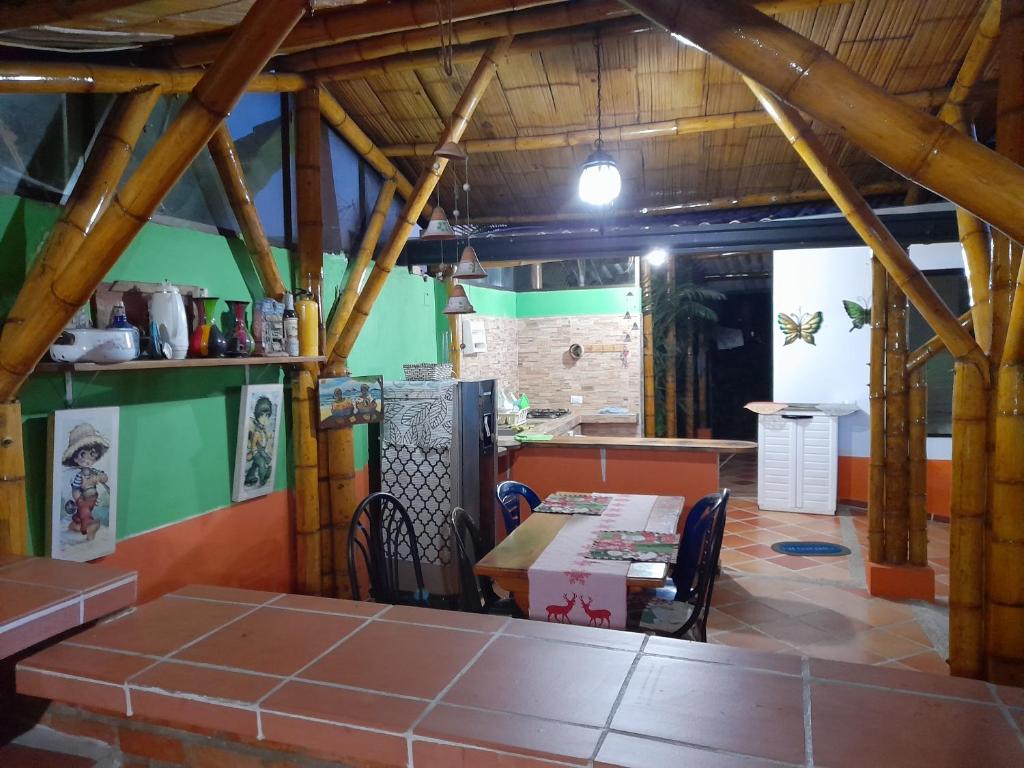 Casa guadua piscina privada photo 3