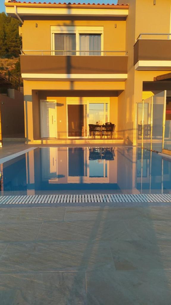 Lila's villa maisonette with private pool photo 4