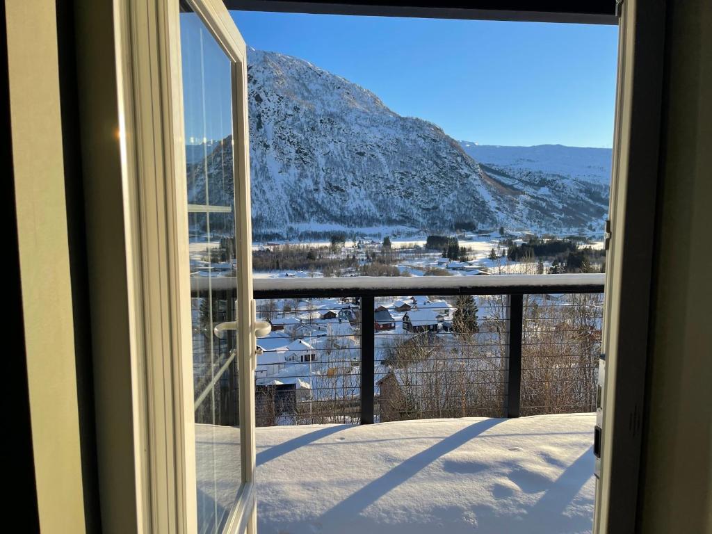 The View photo 1