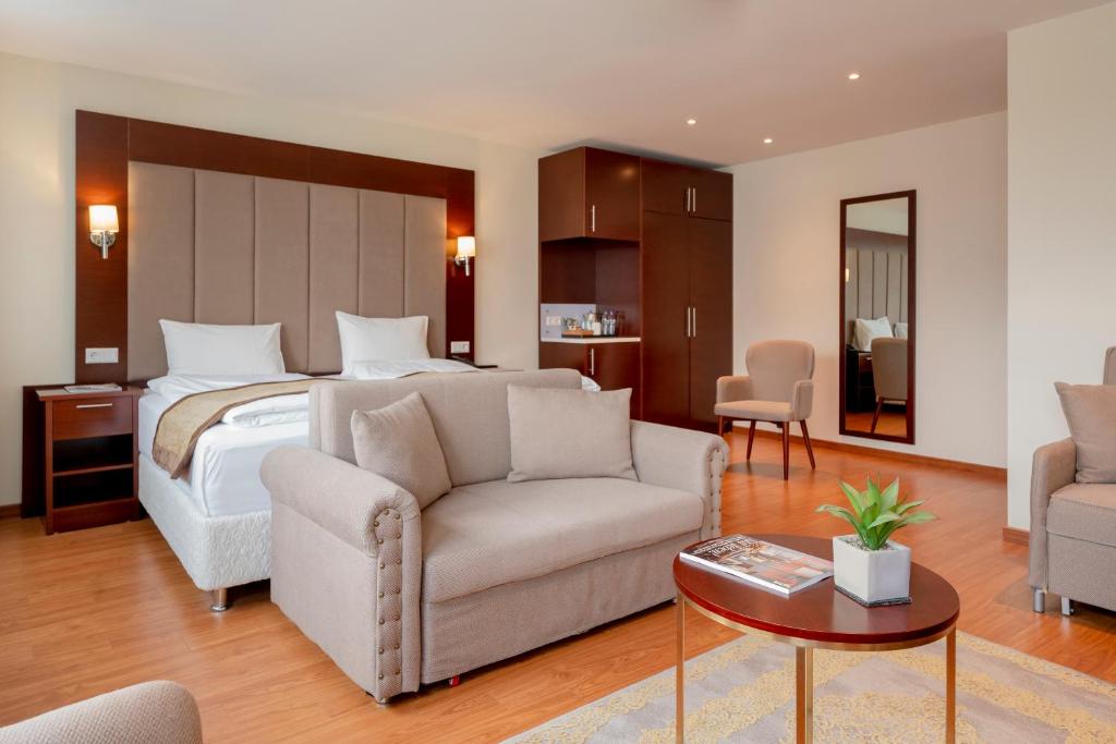 Palast Hotel photo 2