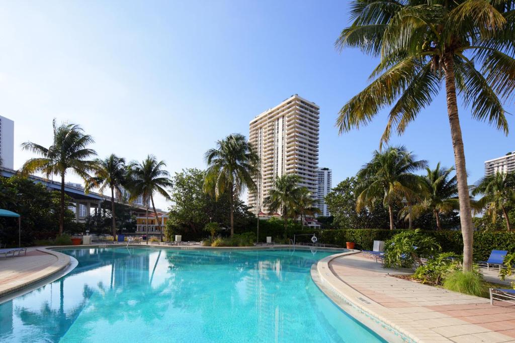 Ocean Reserve Luxury Condos Across from Sunny Isles Beach image