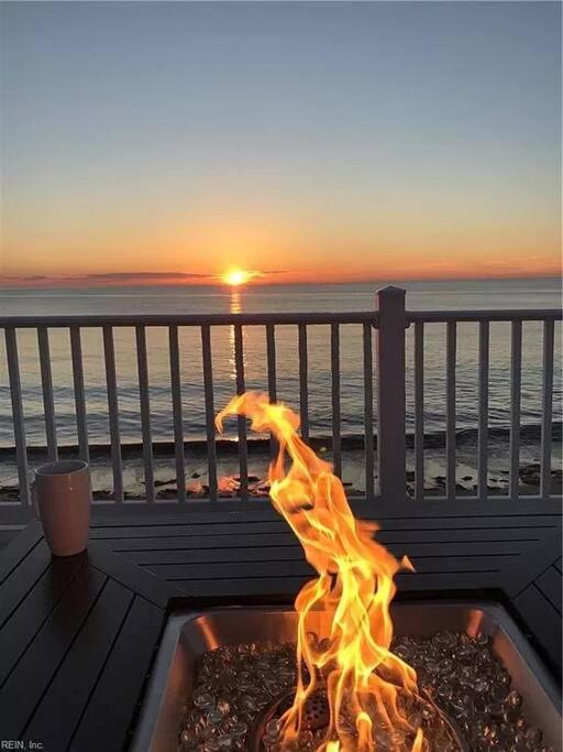 Bay Bliss - Private Beachfront Home with 180° Views & Hot Tub! photo 4