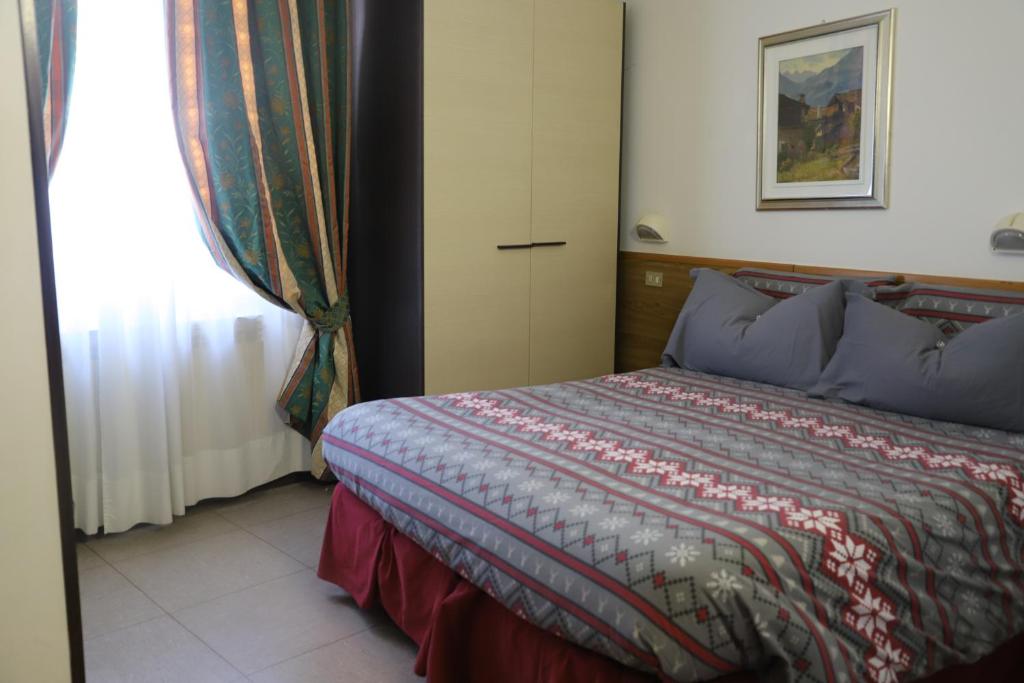 Hotel Bucaneve photo 1