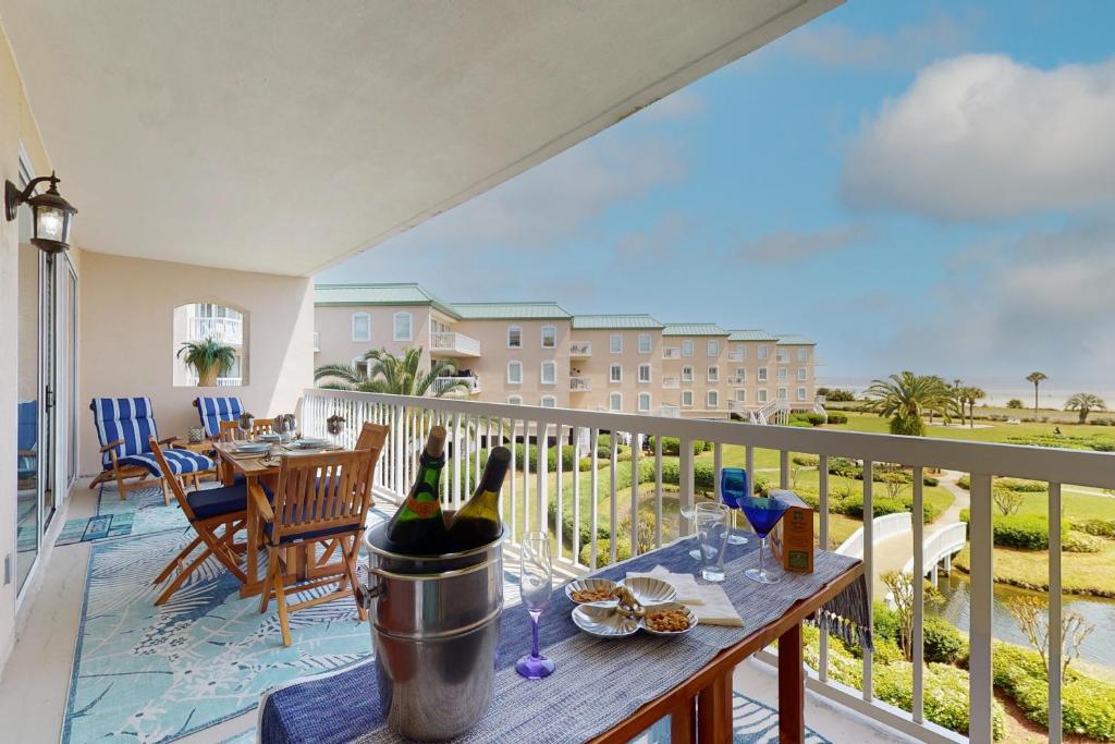 St Simons Grand 216 - Ocean Blvd photo 1