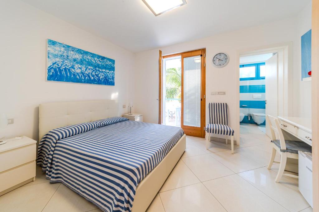 Lo Scalo bed and breakfast Marina di Novaglie photo 1