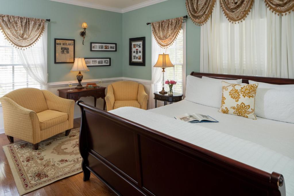 A Williamsburg White House Inn photo 1