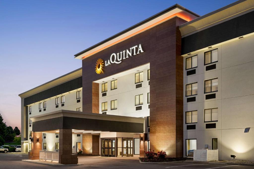 La Quinta Inn by Wyndham Columbus Dublin photo 2