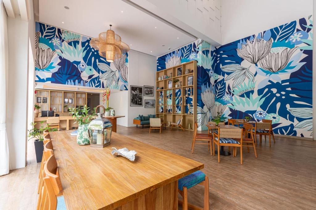Outrigger Surin Beach Resort - SHA Extra Plus photo 3