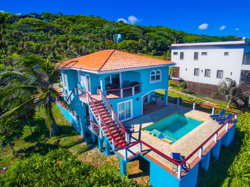 Oceanfront Coral View Home photo 2