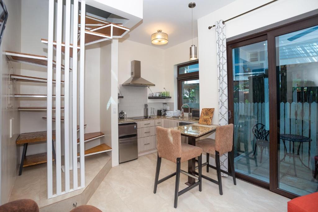 Bella Luna Beach Home #64708 photo 1