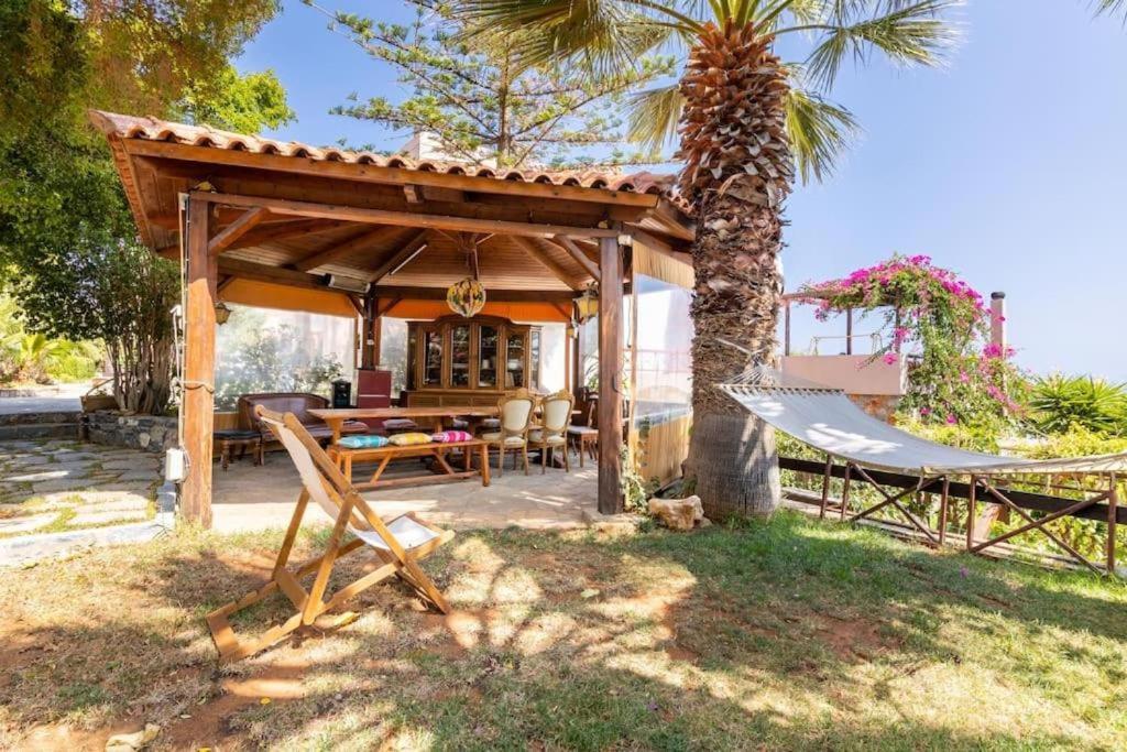 Modern Villas with gardens and stunning views photo 2
