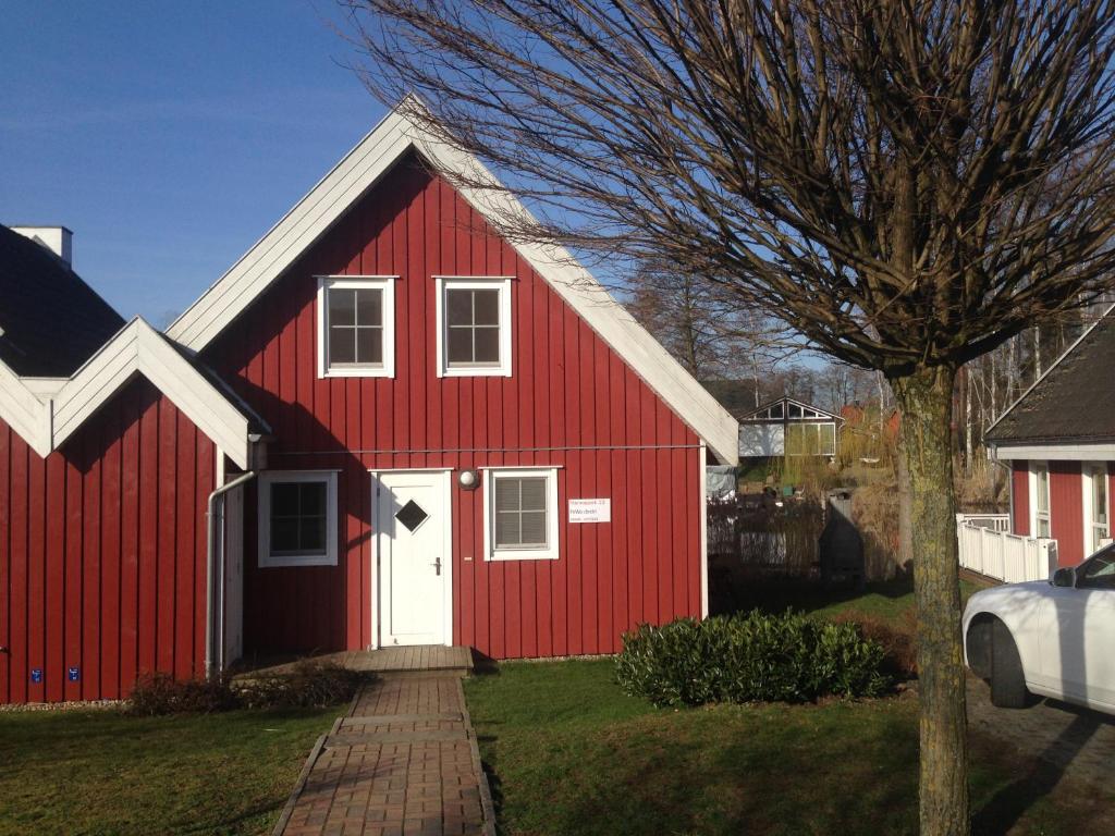 Ferienhaus mit Wasserterrasse - mit Sauna und Kamin - inklusive Nebenkosten photo 2