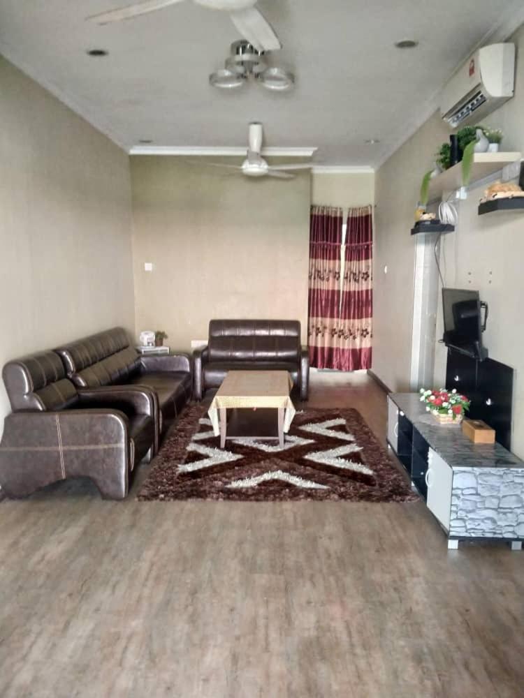 Beaufort Paguyut Homestay photo 1