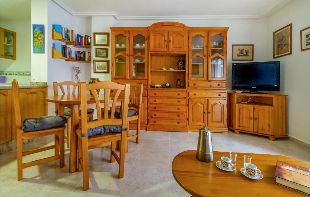 Stunning Apartment In Santa Pola With 1 Bedrooms photo 4