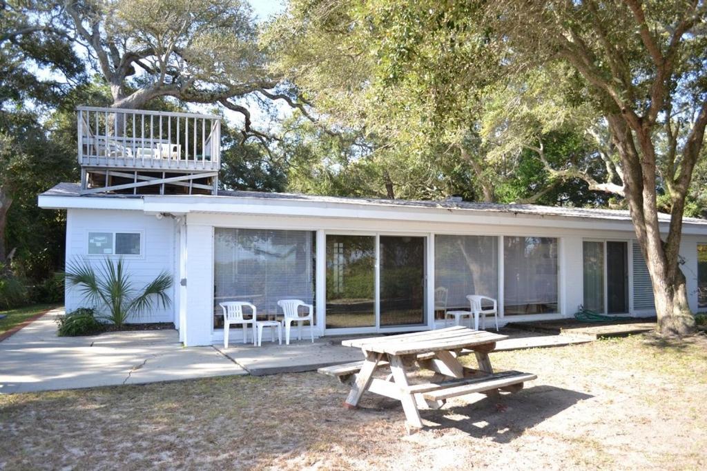 COTTAGE BY THE SEA - Unit A Duplex photo 2