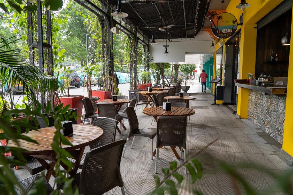 Hotel El Meson photo 2
