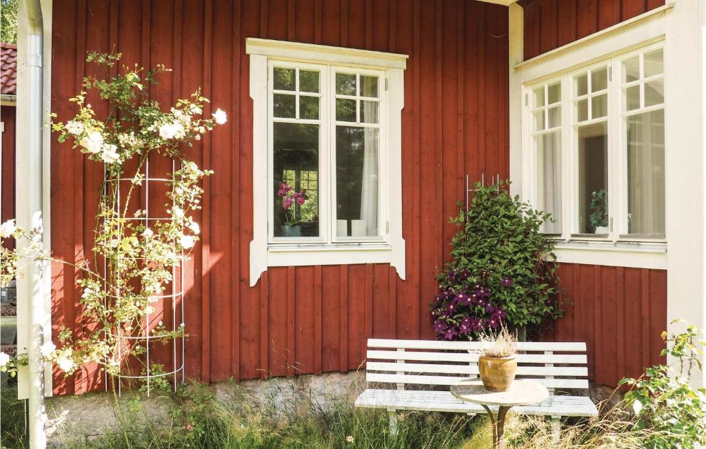 Stunning Home In Markaryd With 2 Bedrooms And Wifi photo 1