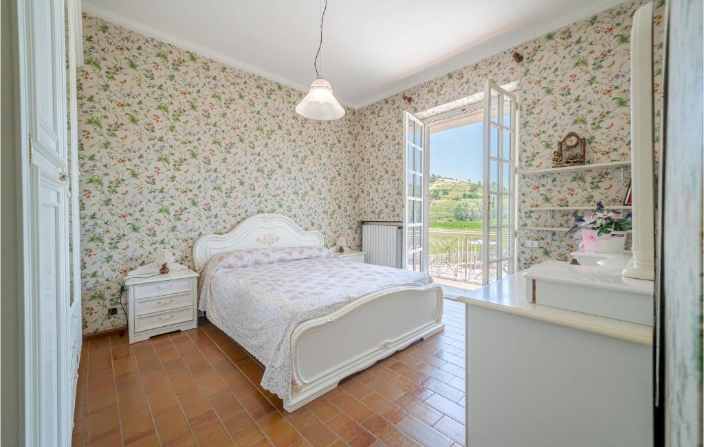 Awesome Home In Asti With Jacuzzi, 5 Bedrooms And Outdoor Swimming Pool photo 2