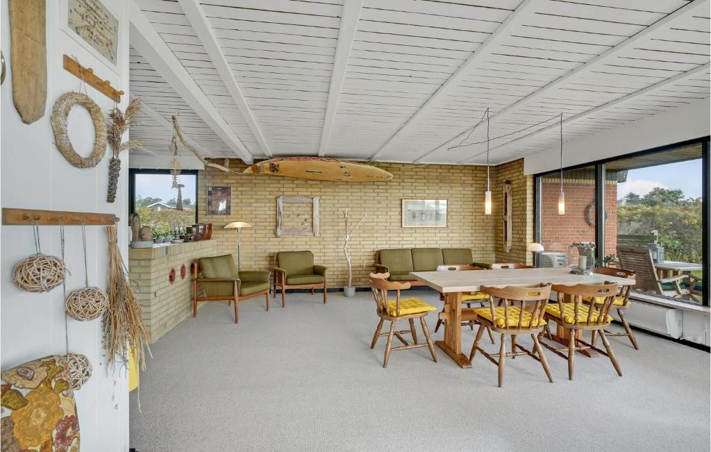 Amazing Home In Snedsted With 2 Bedrooms And Wifi photo 4