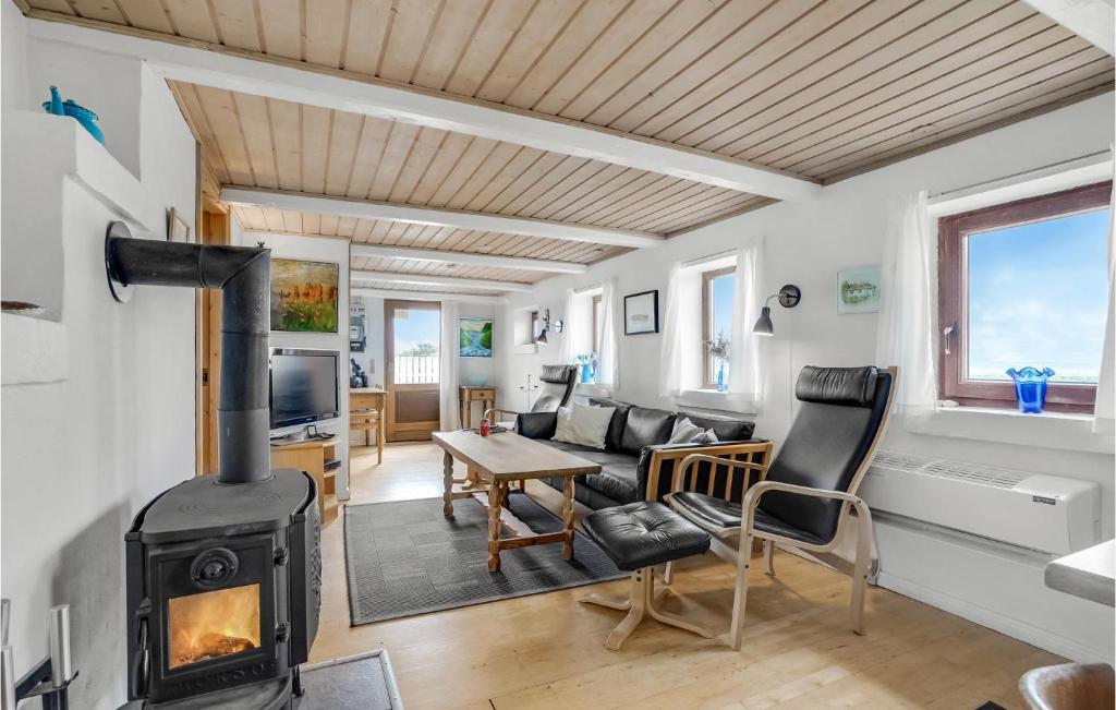 Stunning Home In Thyholm With 2 Bedrooms And Wifi photo 1