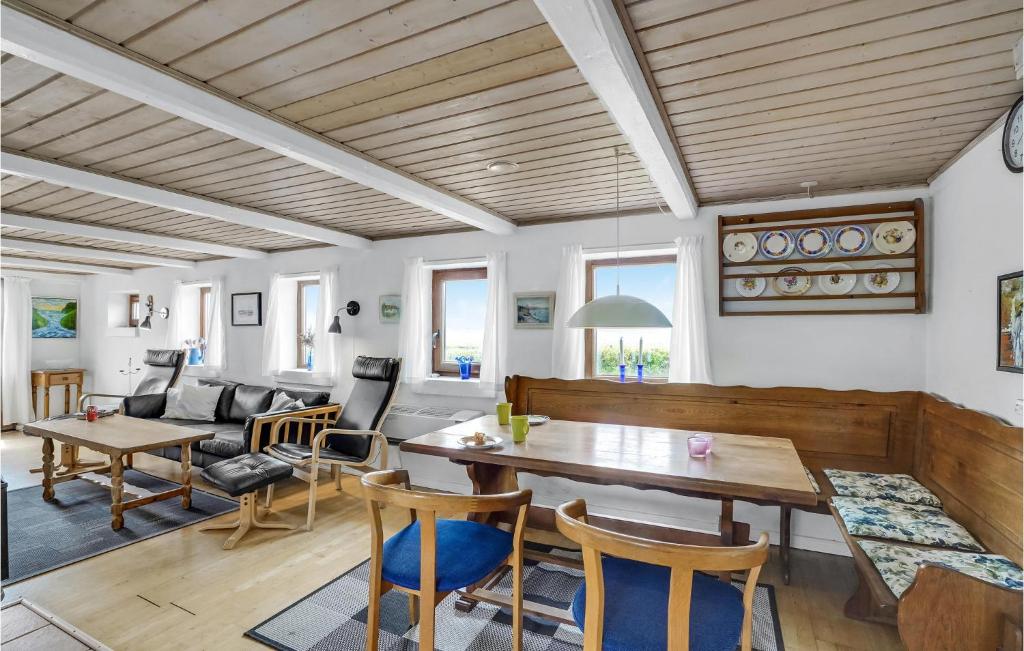 Stunning Home In Thyholm With 2 Bedrooms And Wifi photo 3